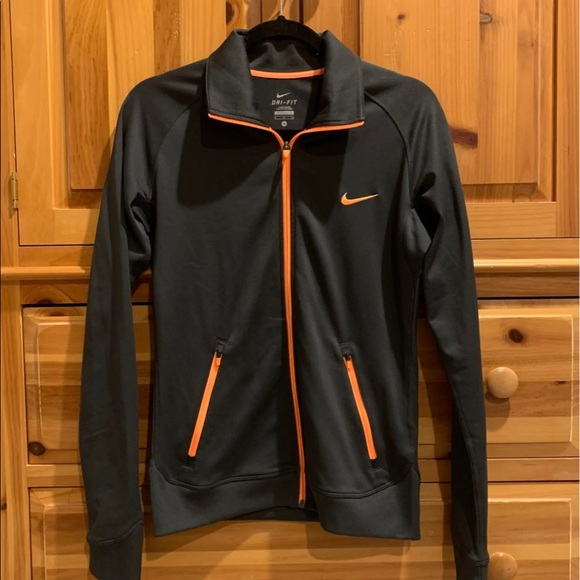 Women’s Nike Full-zip Jacket - Picture 1 of 4